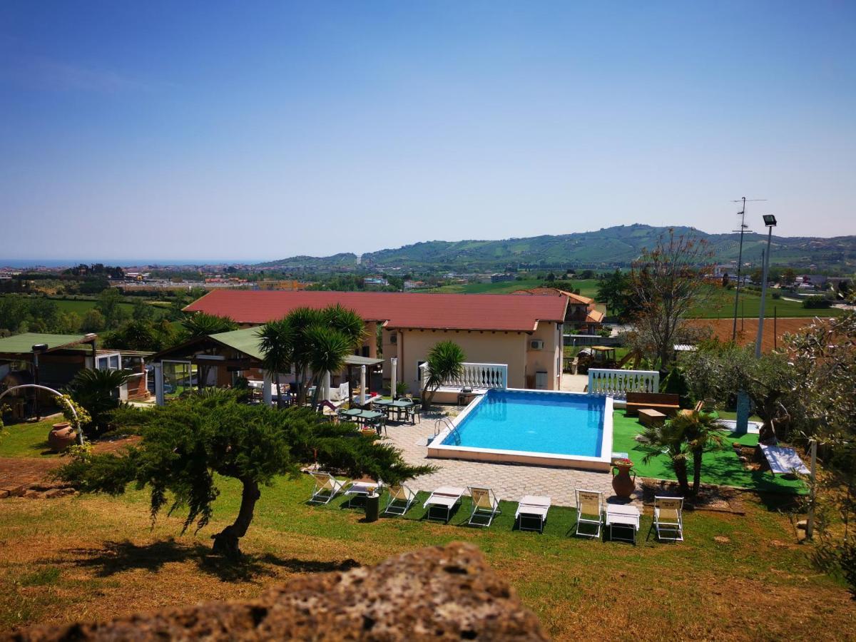 Residence Il Villaggio Del Re Corropoli Buitenkant foto